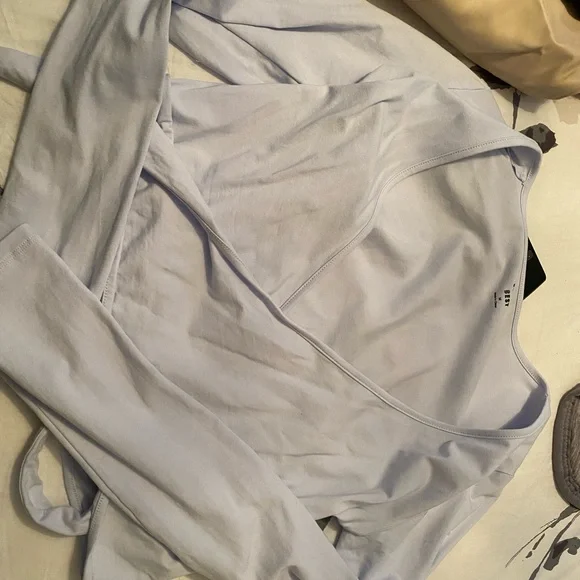 Aritzia Crop top - Picture 2 of 2